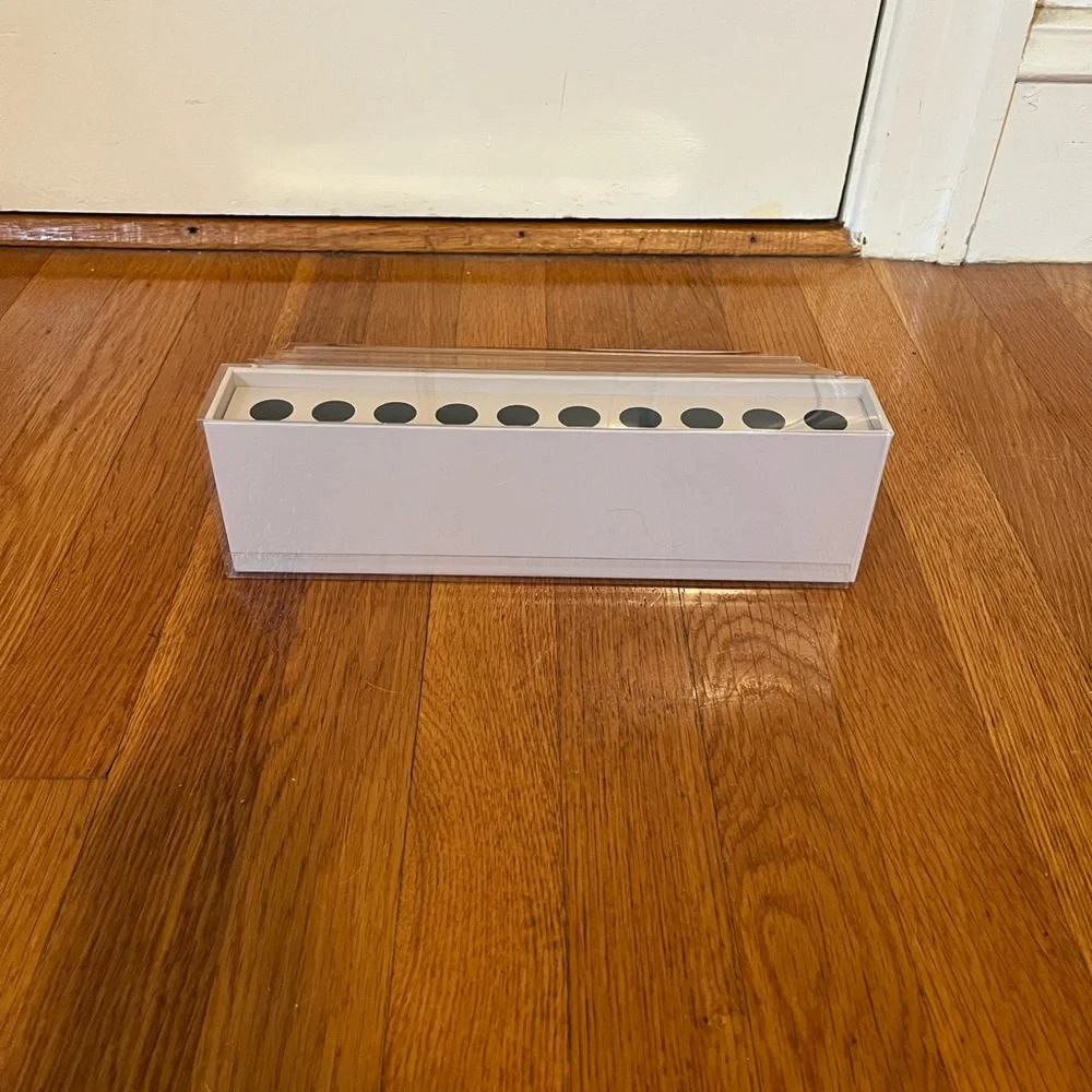 New Jeffree Star Cosmetics Lipstick Holder